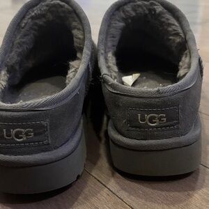 UGG woman Charcoal Slippers